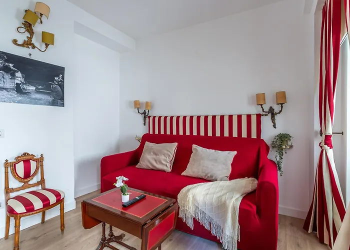 Iflat Antonella House Trevi Terrace Hideaway 4* רומא
